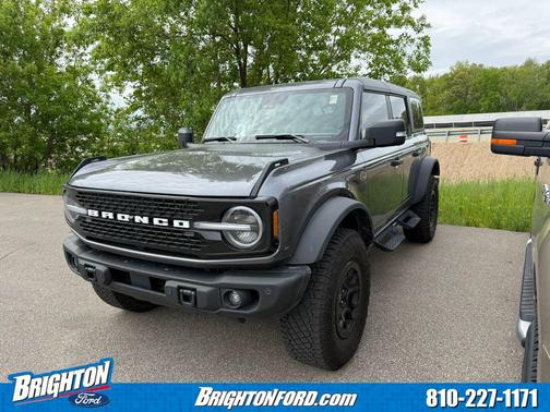 Carbonized Gray Metallic 2023 Ford Bronco Wildtrak