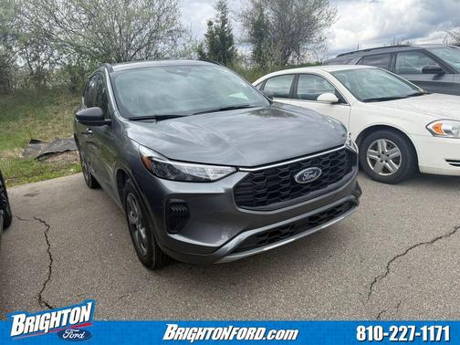 Carbonized Gray Metallic 2024 Ford Escape ST-Line