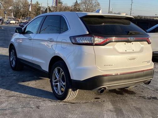 White Platinum Clearcoat Metallic 2017 Ford Edge Titanium