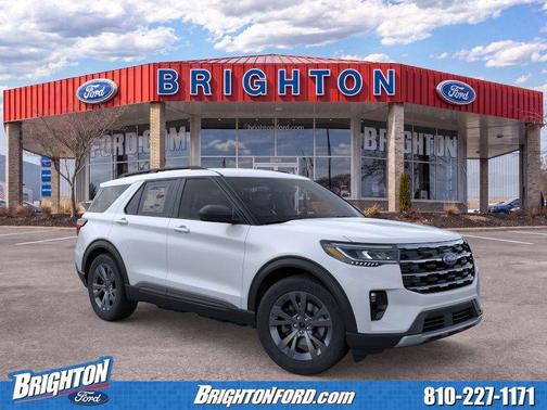 Space White Metallic 2026 Ford Explorer Active