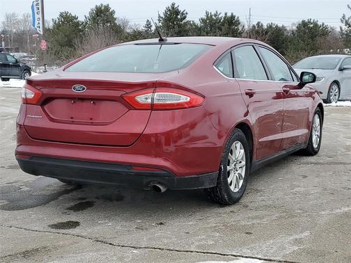 2016 Ford Fusion S