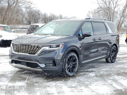 2024 Kia Carnival SX