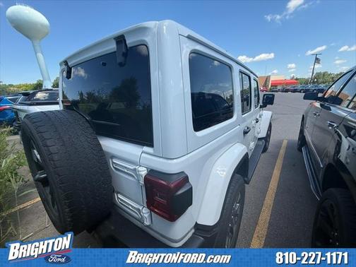 2021 Jeep Wrangler Unlimited Sahara