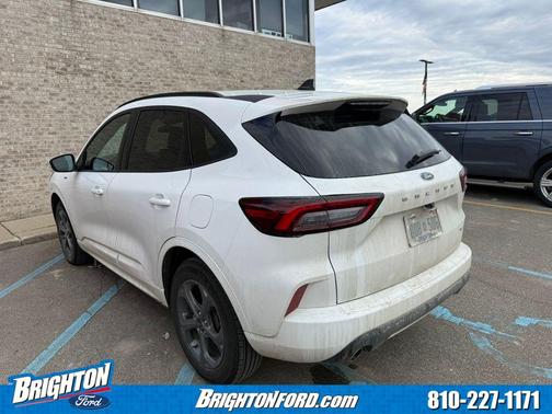2023 Ford Escape ST-Line Select