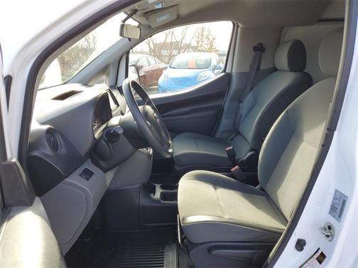 2020 Nissan NV200 S