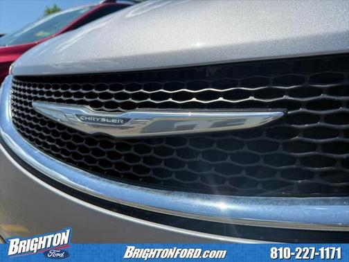 2017 Chrysler Pacifica Touring-L