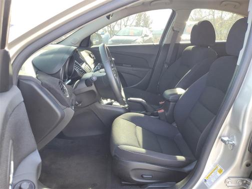 2015 Chevrolet Cruze 1LT