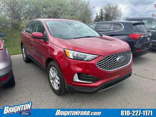 Rapid Red Metallic Tinted Clearcoat 2023 Ford Edge SEL
