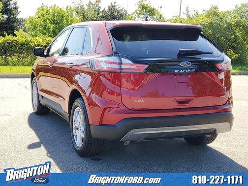 Rapid Red Metallic Tinted Clearcoat 2023 Ford Edge SEL