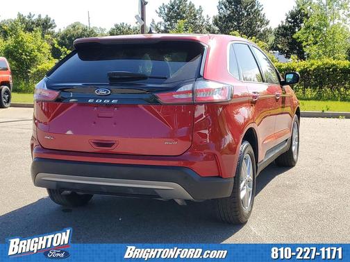 Rapid Red Metallic Tinted Clearcoat 2023 Ford Edge SEL