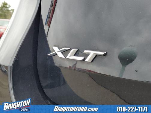 Black Metallic 2022 Ford Explorer XLT