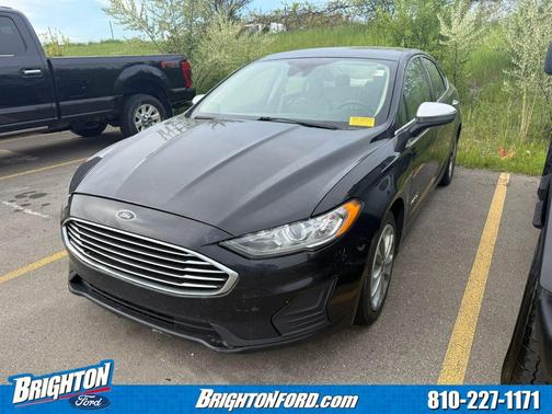 Black 2019 Ford Fusion Hybrid SE