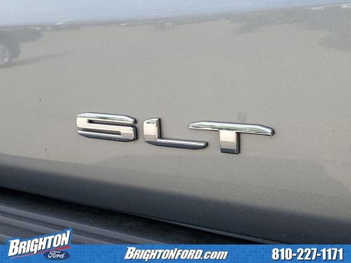 Sterling Metallic 2023 GMC Yukon SLT