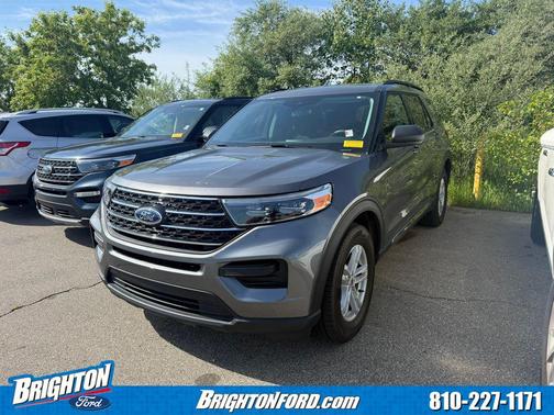 Carbonized Gray Metallic 2024 Ford Explorer XLT