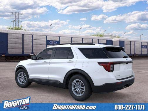 Star White Metallic Tri-Coat 2026 Ford Explorer Active