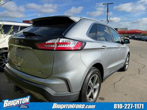 Iconic Silver Metallic 2020 Ford Edge SEL