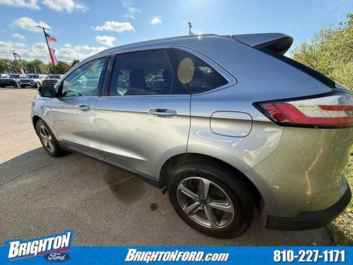 Iconic Silver Metallic 2020 Ford Edge SEL
