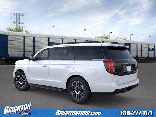 Star White Metallic Tri-Coat 2026 Ford Expedition Active