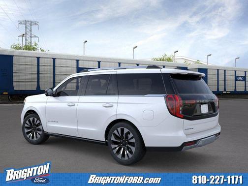 Star White Metallic Tri-Coat 2026 Ford Expedition Platinum