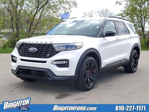 White Metallic 2024 Ford Explorer ST