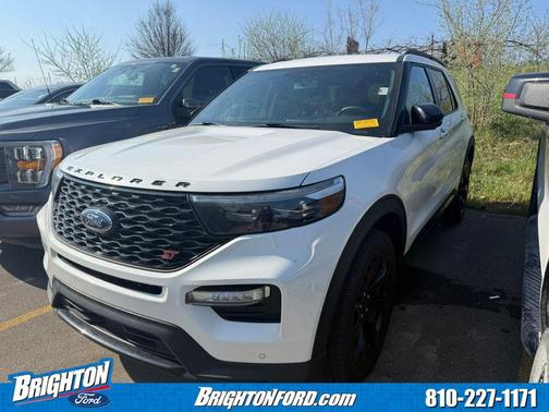 White Metallic 2024 Ford Explorer ST