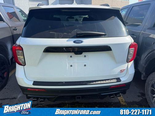 White Metallic 2024 Ford Explorer ST
