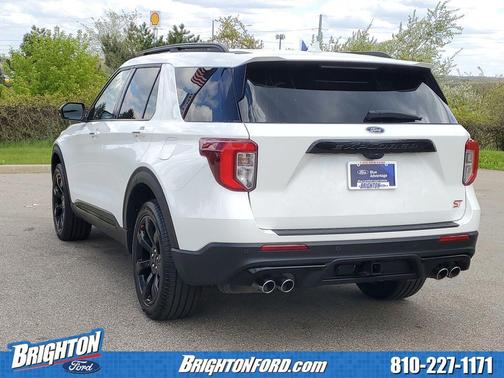 White Metallic 2024 Ford Explorer ST