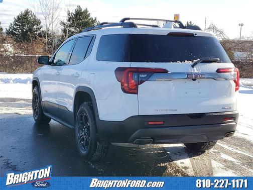 2023 GMC Acadia AWD AT4