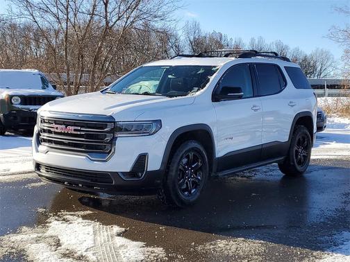 2023 GMC Acadia AWD AT4