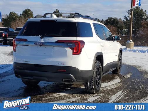 2023 GMC Acadia AWD AT4