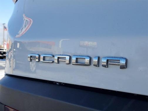 2023 GMC Acadia AWD AT4