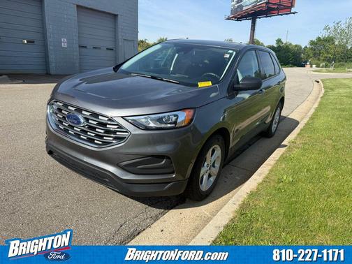 Carbonized Gray Metallic 2022 Ford Edge SE