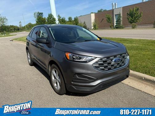 Carbonized Gray Metallic 2022 Ford Edge SE