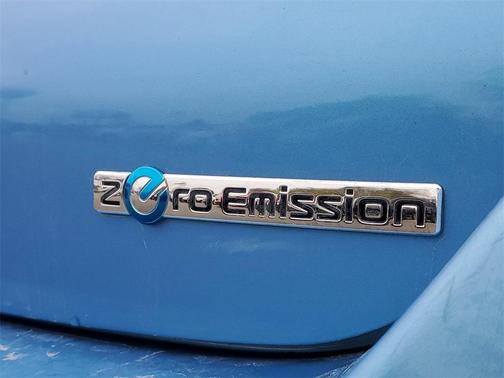2012 Nissan Leaf SL