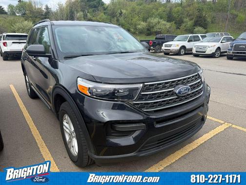 Agate Black Metallic 2024 Ford Explorer XLT