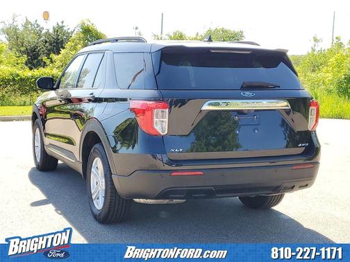 Agate Black Metallic 2024 Ford Explorer XLT
