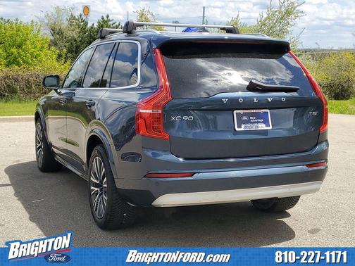 Denim Blue Metallic 2022 Volvo XC90 T5 Momentum