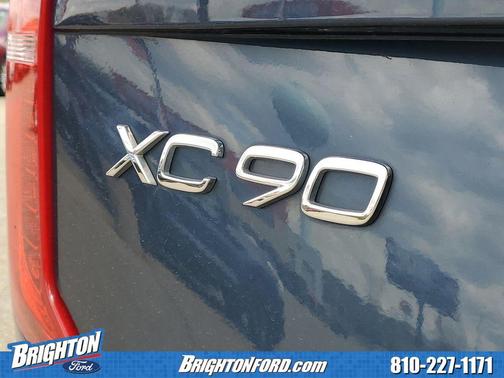 Denim Blue Metallic 2022 Volvo XC90 T5 Momentum