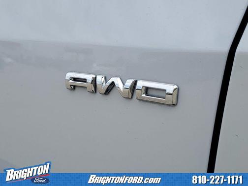 Space Silver Metallic 2025 Ford Escape ST-Line