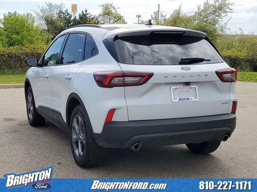 Space Silver Metallic 2025 Ford Escape ST-Line