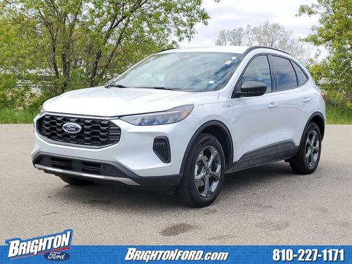 Space Silver Metallic 2025 Ford Escape ST-Line
