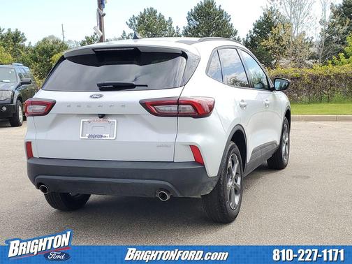 Space Silver Metallic 2025 Ford Escape ST-Line
