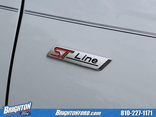 Space Silver Metallic 2025 Ford Escape ST-Line