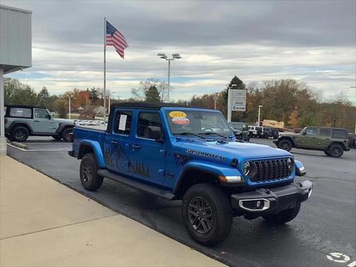 2024 Jeep Gladiator Sport S