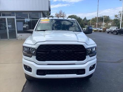 2024 RAM 2500 Big Horn Crew Cab 4x4 64' Box
