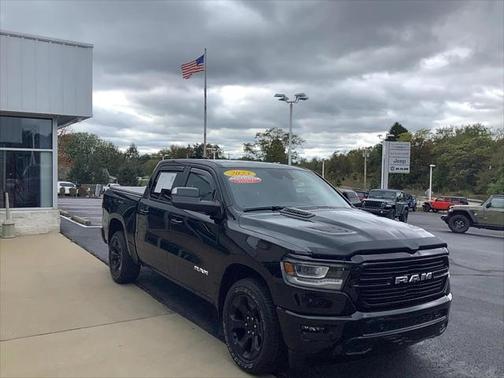 2023 RAM 1500 Laramie Crew Cab 4x4 57' Box