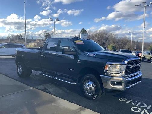 2024 RAM 3500 Big Horn Crew Cab 4x4 8 Box
