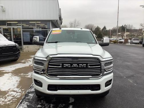 2024 RAM 2500 Laramie Crew Cab 4x4 64' Box