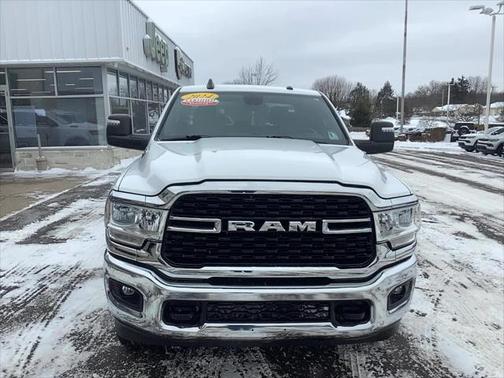 2024 RAM 2500 Big Horn Crew Cab 4x4 64' Box