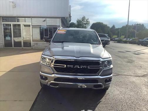 2022 RAM 1500 Big Horn Crew Cab 4x4 64' Box